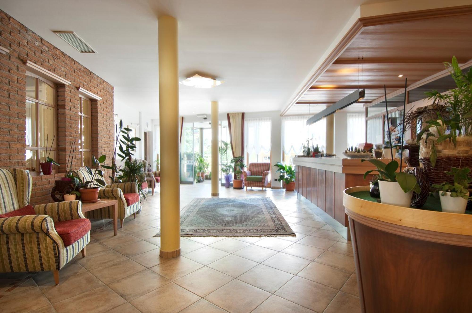 Hotel Kronplatz Valdaora Esterno foto