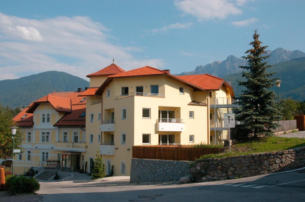 Hotel Kronplatz Valdaora Esterno foto