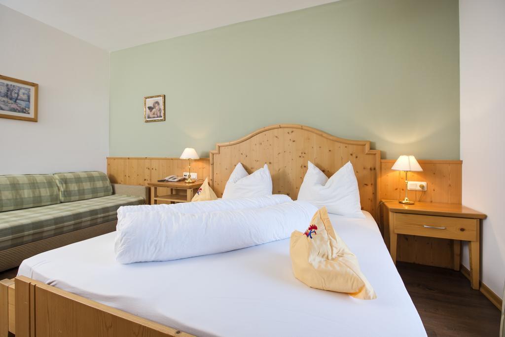 Hotel Kronplatz Valdaora Esterno foto
