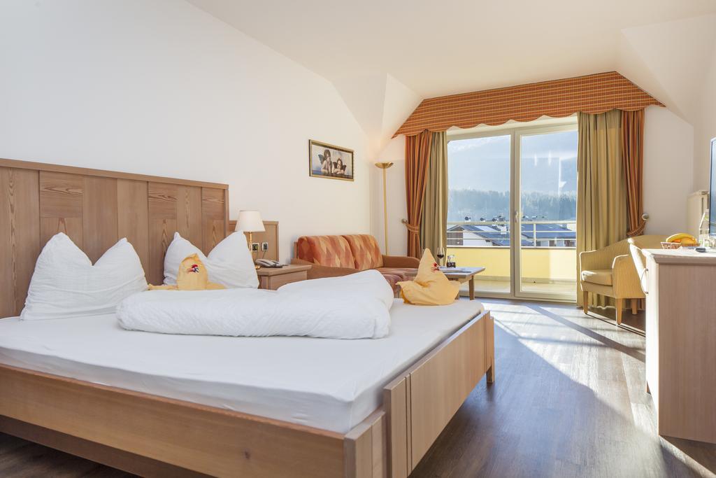 Hotel Kronplatz Valdaora Esterno foto