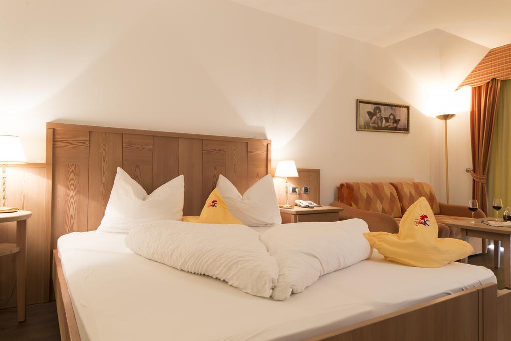 Hotel Kronplatz Valdaora Esterno foto