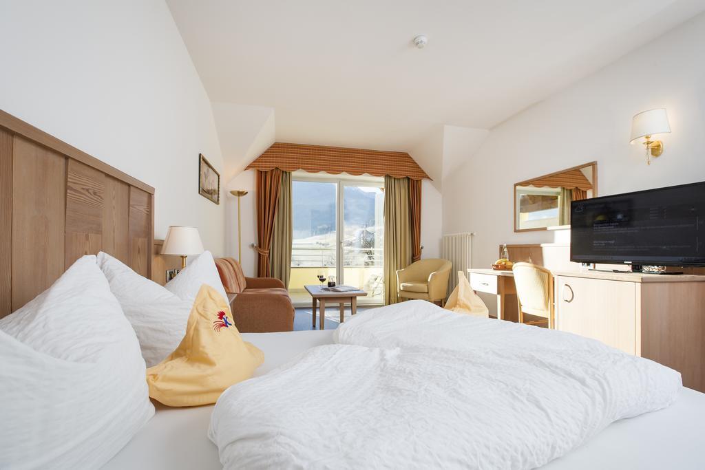 Hotel Kronplatz Valdaora Esterno foto