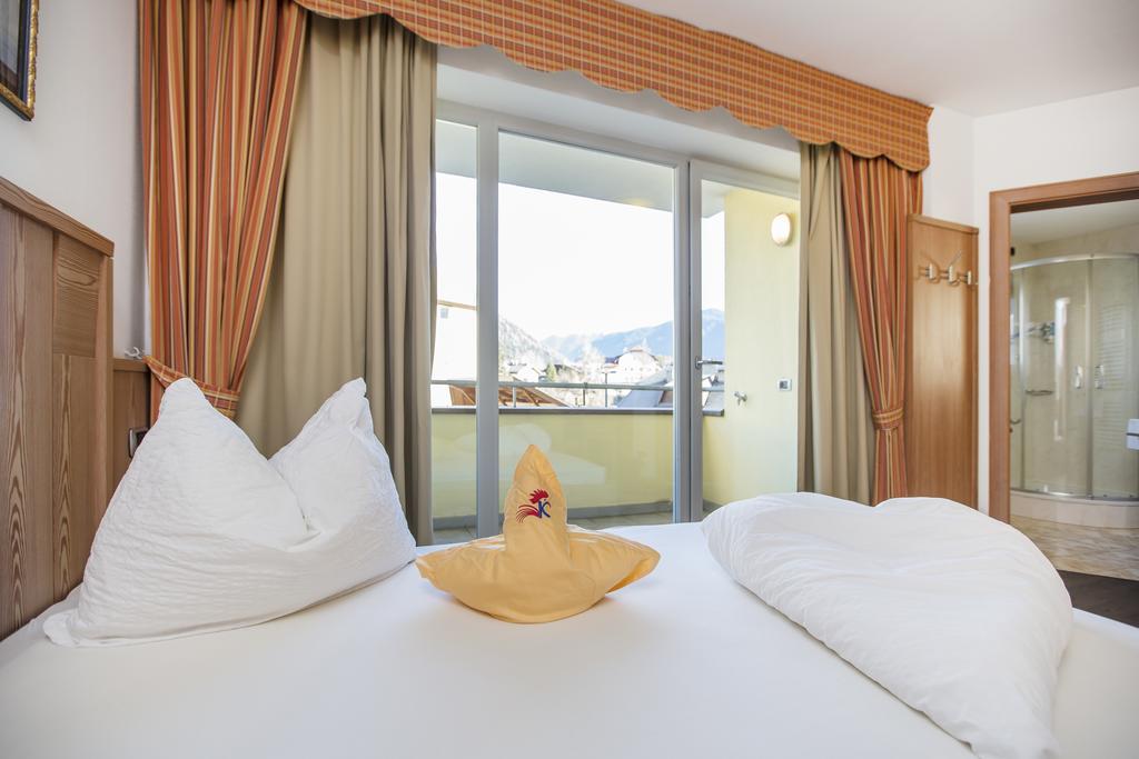 Hotel Kronplatz Valdaora Esterno foto